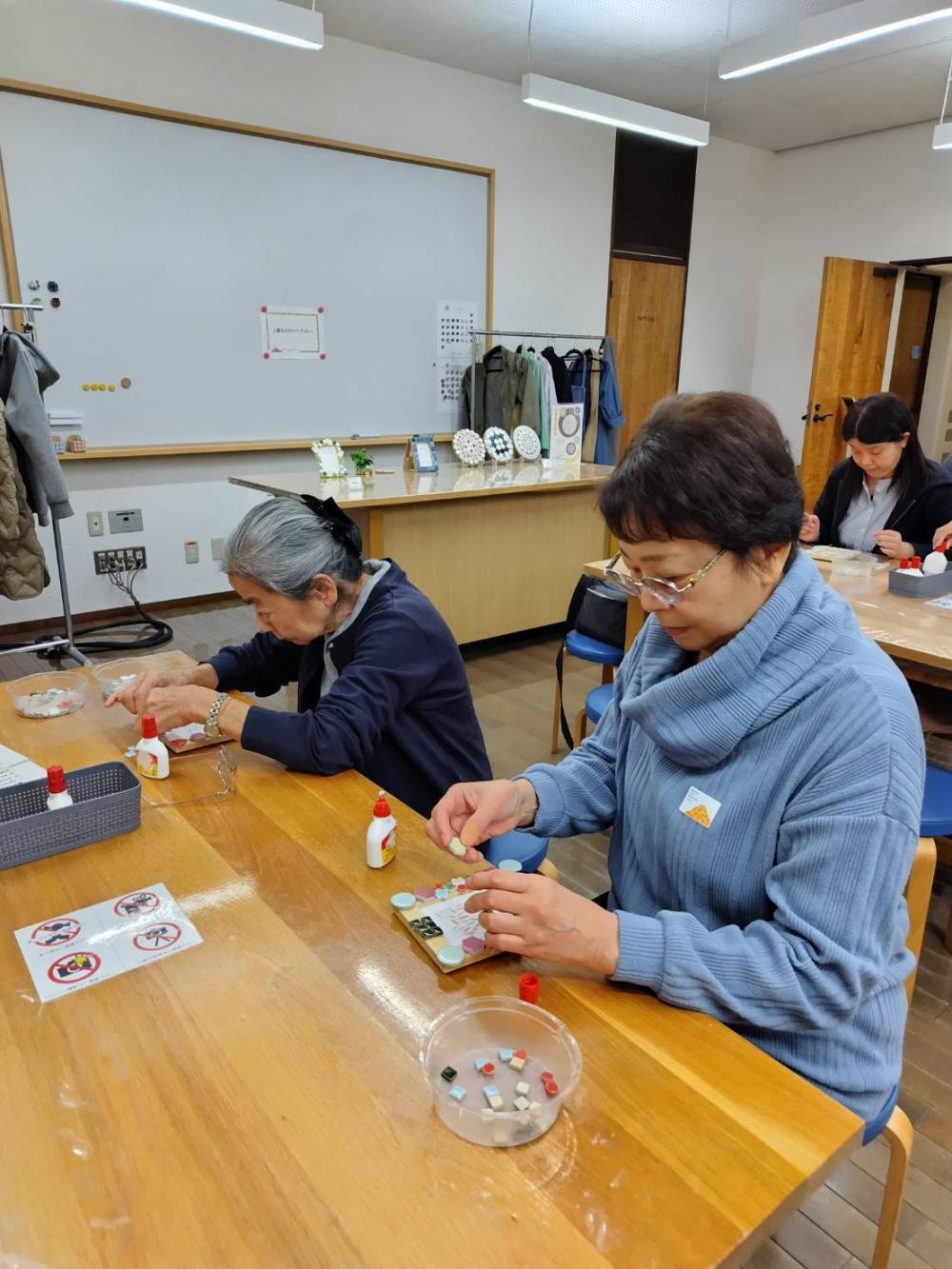 1764235698985　20251127社会見学体験①